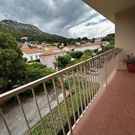 T4 Avec Terrasse Et Garage Prive
