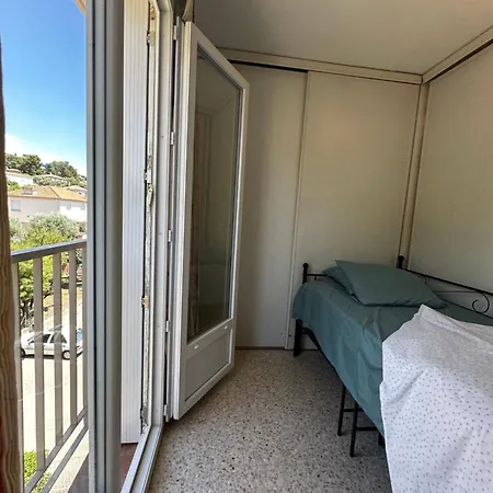 Appartement T4 Avec Terrasse Et Garage Prive