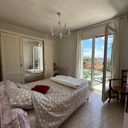 T4 Avec Terrasse Et Garage Prive Apartment Toulon